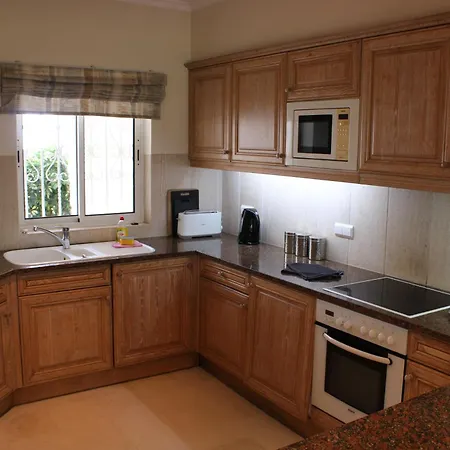 Appartement Luxury 2 Bedroom With Private Garden *
