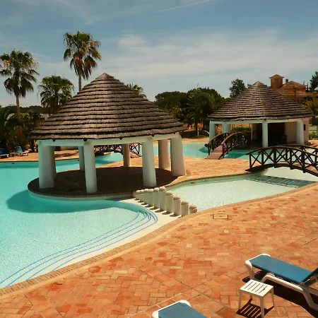 Luxury 2 Bedroom With Private Garden Almancil