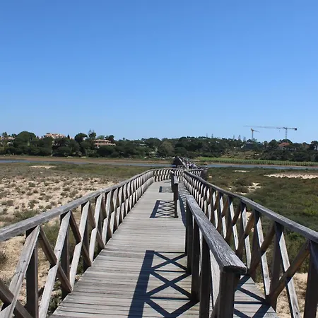 Apartmán Luxury 2 Bedroom With Private Garden Almancil