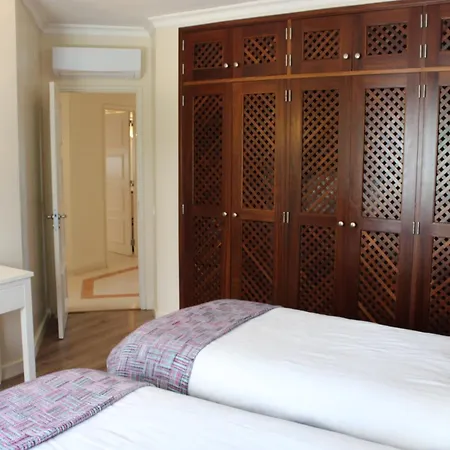 Apartmán Luxury 2 Bedroom With Private Garden Almancil