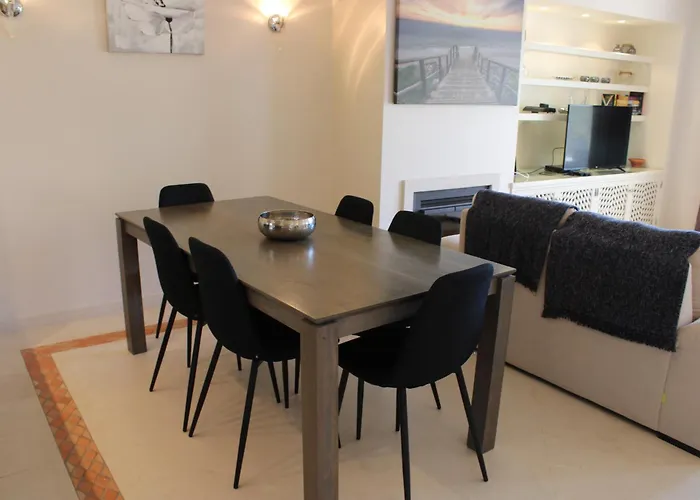 Lejlighed Luxury 2 Bedroom With Private Garden