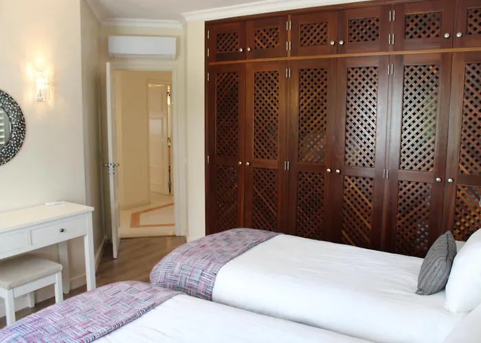 Apartment Luxury 2 Bedroom With Private Garden Almancil