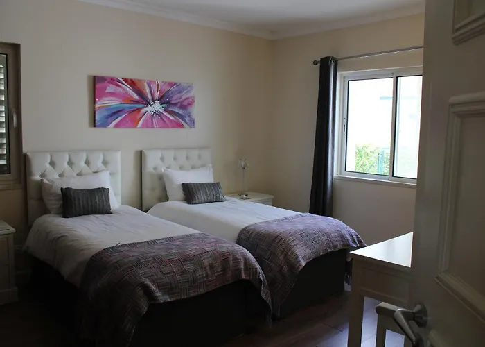 Luxury 2 Bedroom With Private Garden