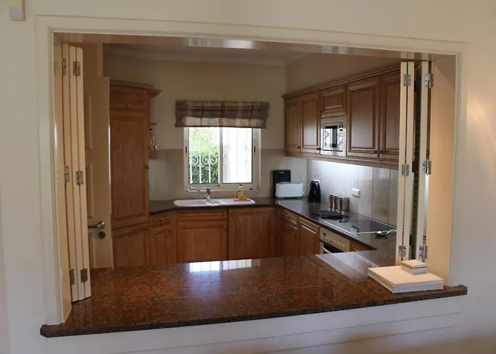 Apartmán Luxury 2 Bedroom With Private Garden