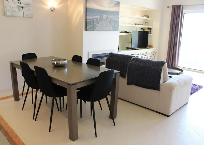 Apartmán Luxury 2 Bedroom With Private Garden *