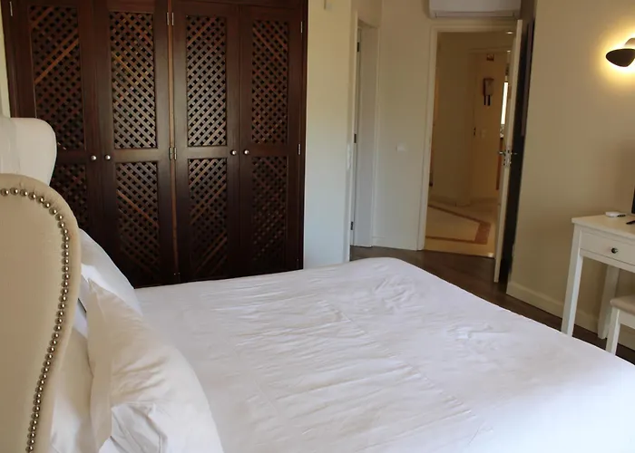 Luxury 2 Bedroom With Private Garden