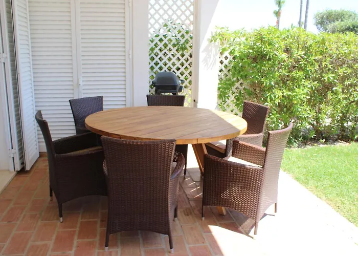 Apartmán Luxury 2 Bedroom With Private Garden *