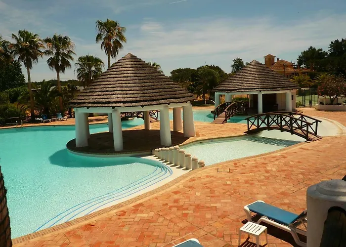 Luxury 2 Bedroom With Private Garden Almancil